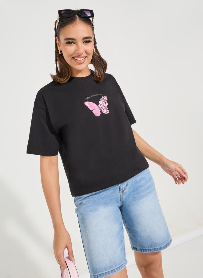 Styli Oversized Embroidered Round Neck T-shirt with Dropped Shoulder - Image 5